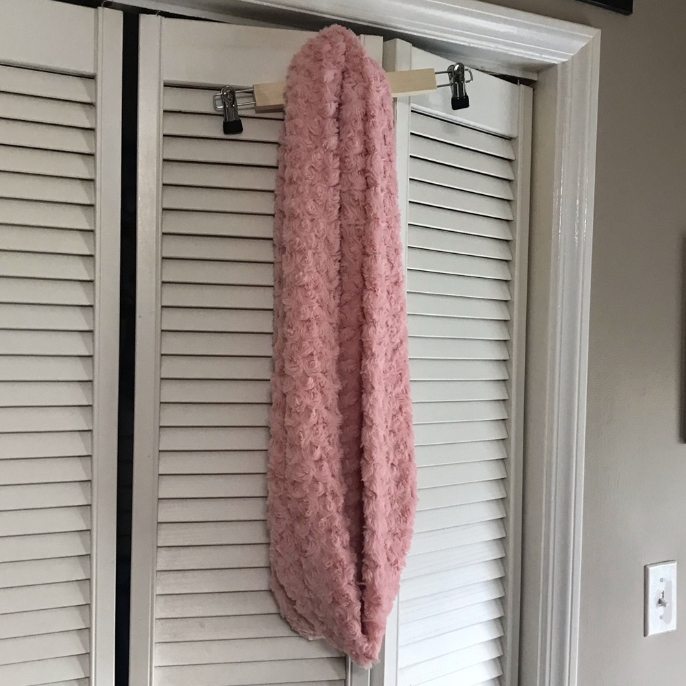 Infinity Scarf NWOT